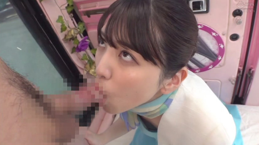 これを口だけで舐めるんですか!?