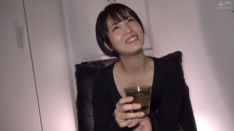 自由奔放な巨乳奥さんが豹変FUCK