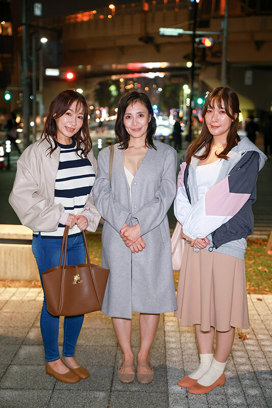 痴女おば3人とSEXオフ会