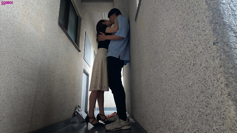 社長夫人と中出し密会不倫